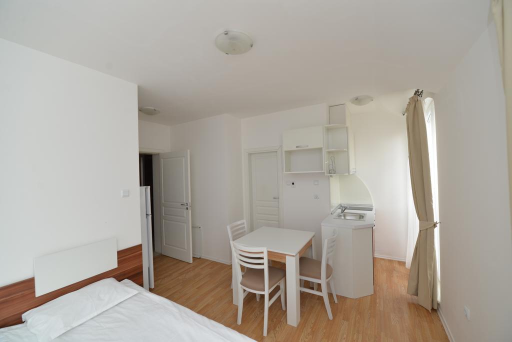 Romance Marine Aparthotel Slantchev Briag Extérieur photo