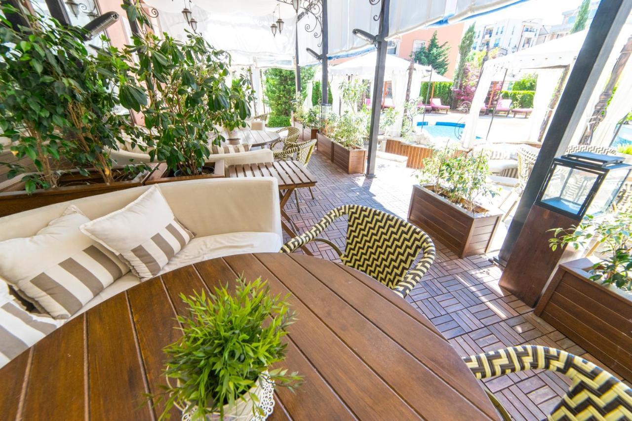 Romance Marine Aparthotel Slantchev Briag Extérieur photo